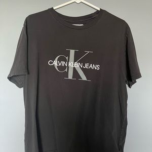 Calvin Klein Tee